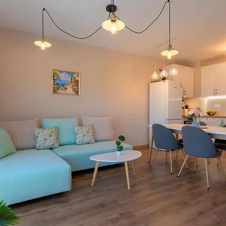 Minchony Apartment Warna