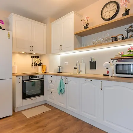 Minchony Apartment Warna
