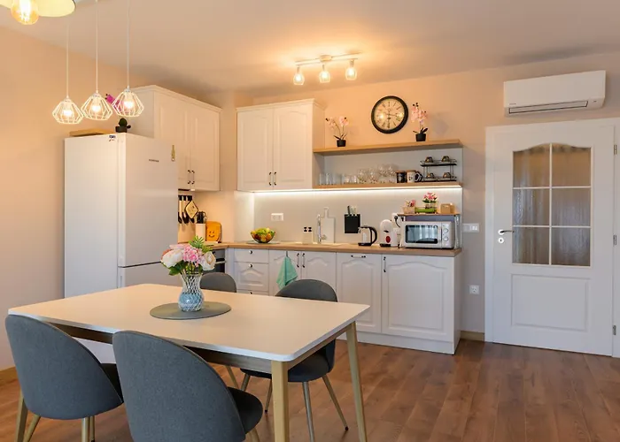 Minchony Apartament *